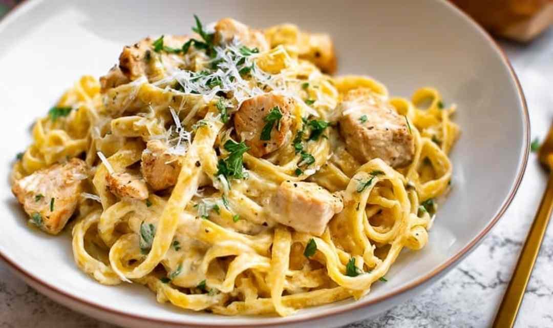 Instant Pot Chicken Alfredo